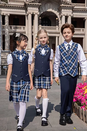 Жилет для девочки РОЗА цвет синяя клетка 