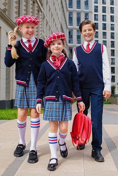 Кардиган трикотажный цвет синий красная полоска